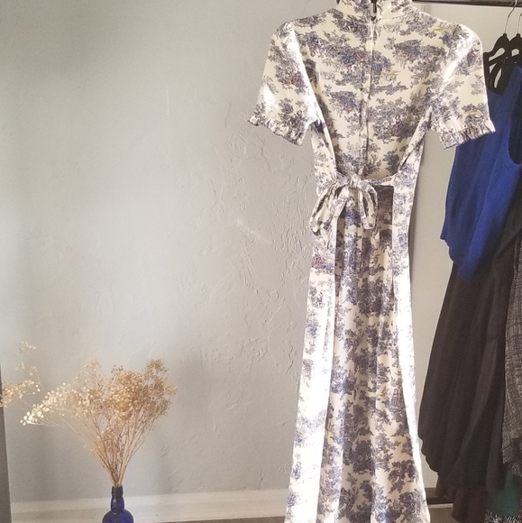 Handmade 60s/70s Prairie Dress - Picture 5 of 10